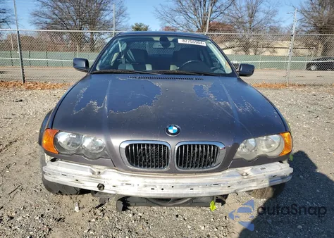 2001 BMW 330 Ci z USA, uszkodzony, nr VIN WBABN53461JU34003